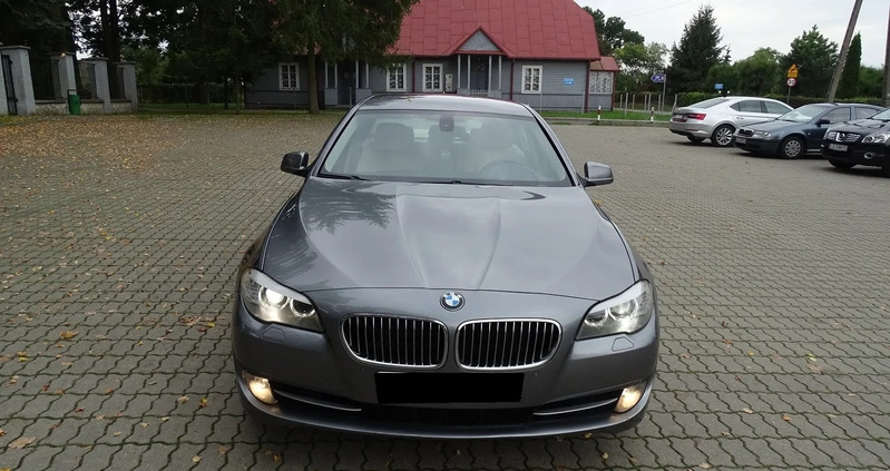 BMW Seria 5 cena 45900 przebieg: 244000, rok produkcji 2011 z Kock małe 301
